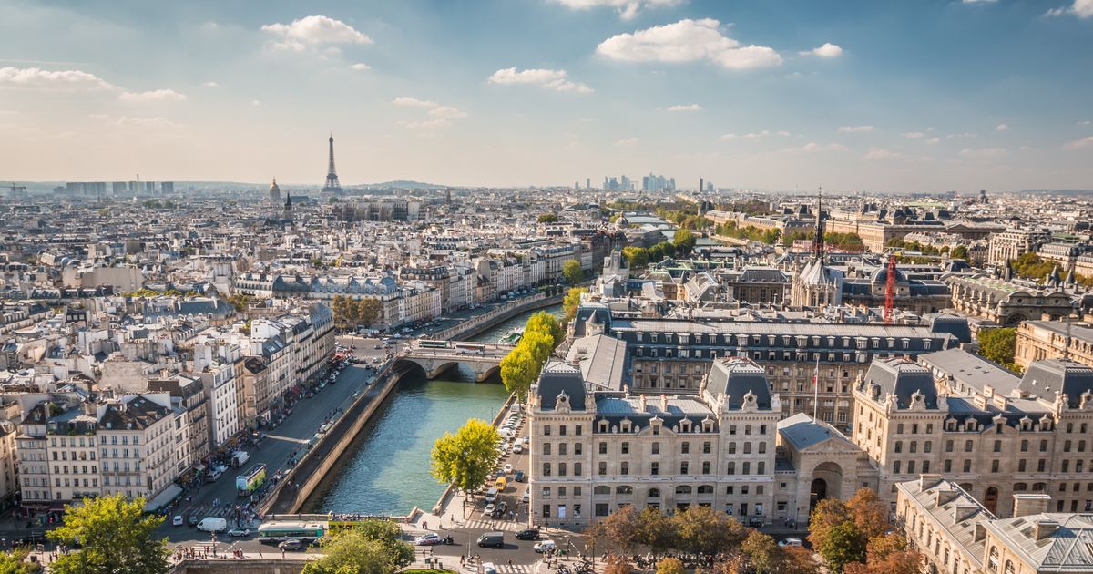Fly Cheaper: Best Time to Book NYC to Paris Flights